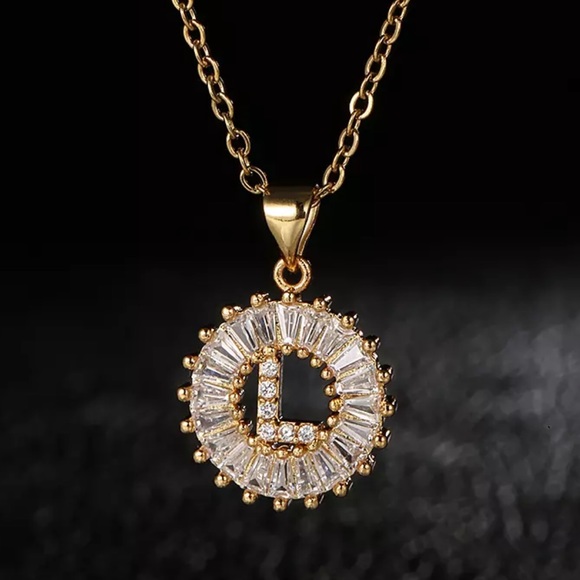Gold Initial Crystal Sparkly Pendant Necklace A-Z - Picture 1 of 5